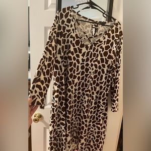 Cheetah print new directions knee length dress 3 quarter sleeves never wore
